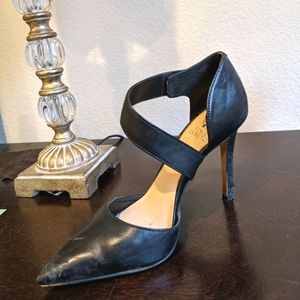 Vince Camuto | Asymmetrical d'Orsay Pumps